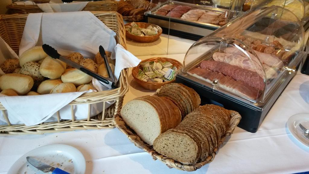 Hotel Ambiente Halberstadt Zewnętrze zdjęcie